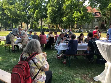 Nachbarn Dubrowplatz